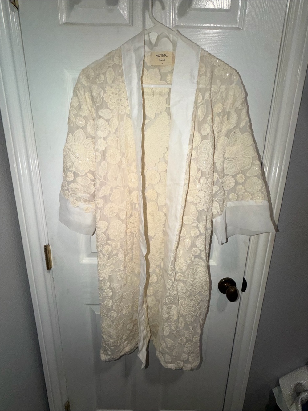 Cream Floral Lace Kimono Robe